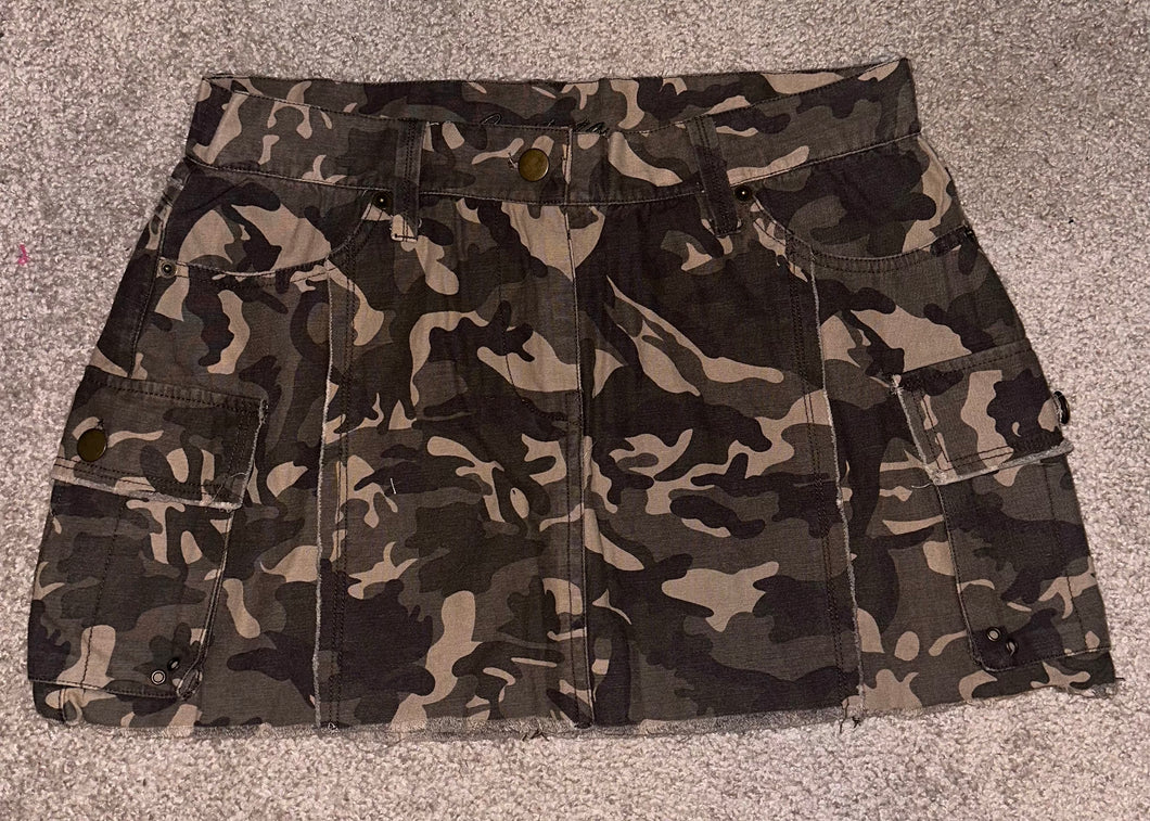 Cantana camo mini skirt