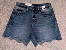 Load image into Gallery viewer, Judy Blue Jean Shorts
