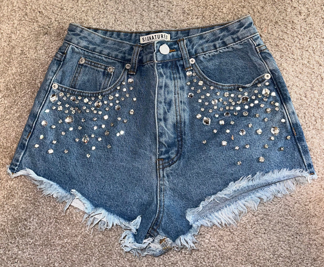 Signature 8 Jean shorts