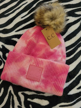 Load image into Gallery viewer, Women CC Pom Beanies
